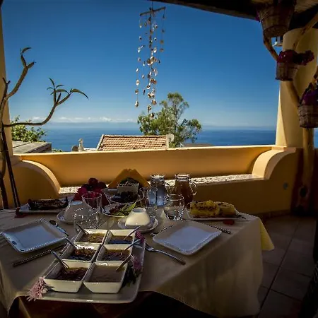 Al Belvedere Salina Hotel 4*