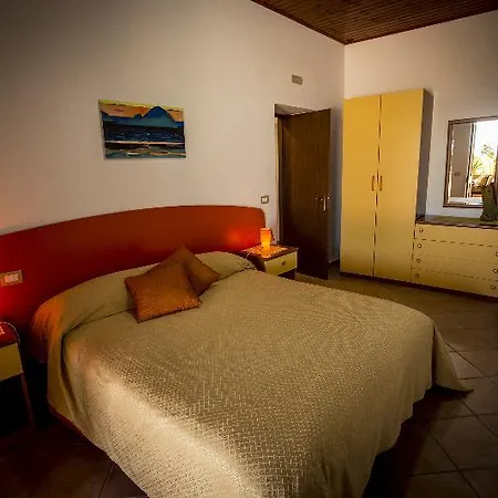 Al Belvedere Salina 4* Leni