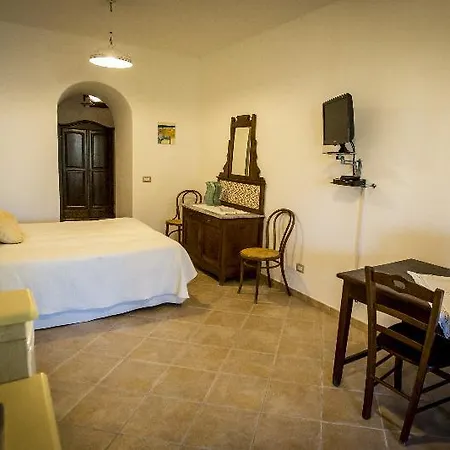 Al Belvedere Salina 4* Leni