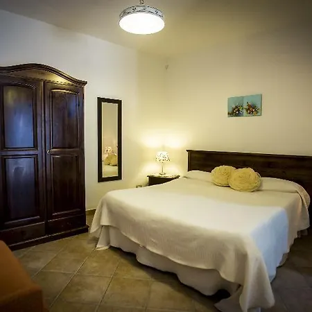 Al Belvedere Salina Hotel 4*